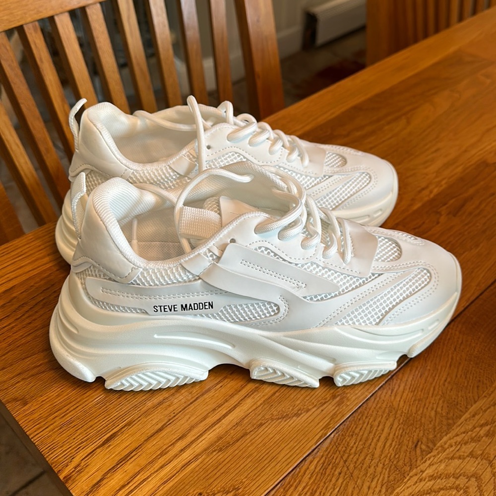 Steve Madden Possession Sneaker *BRAND NEW*